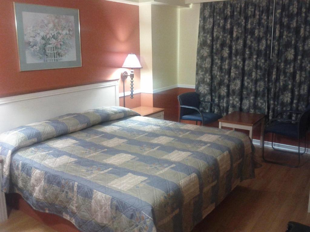 המילטון Budget Inn 2000 חדר תמונה